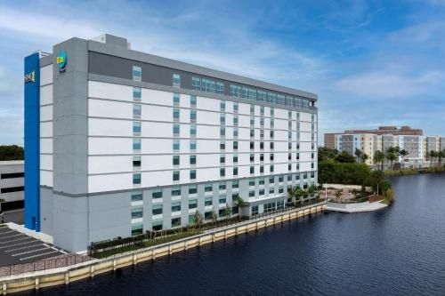 Tru By Hilton Miami Airport South Blue Lagoon, FL0