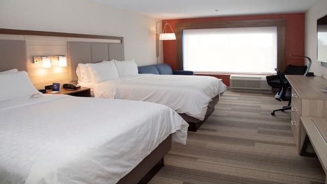 Suite, 2 Queen Beds