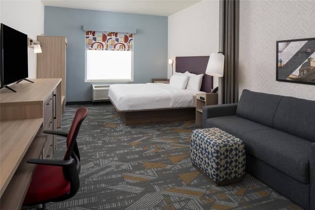 1 KING BED STUDIO SUITE