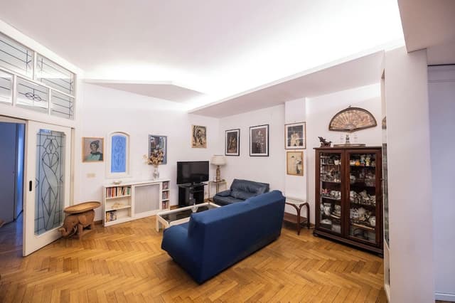 Trastevere 2 BR Cozy Apartment (Via Nicola Fabrizi 11)
