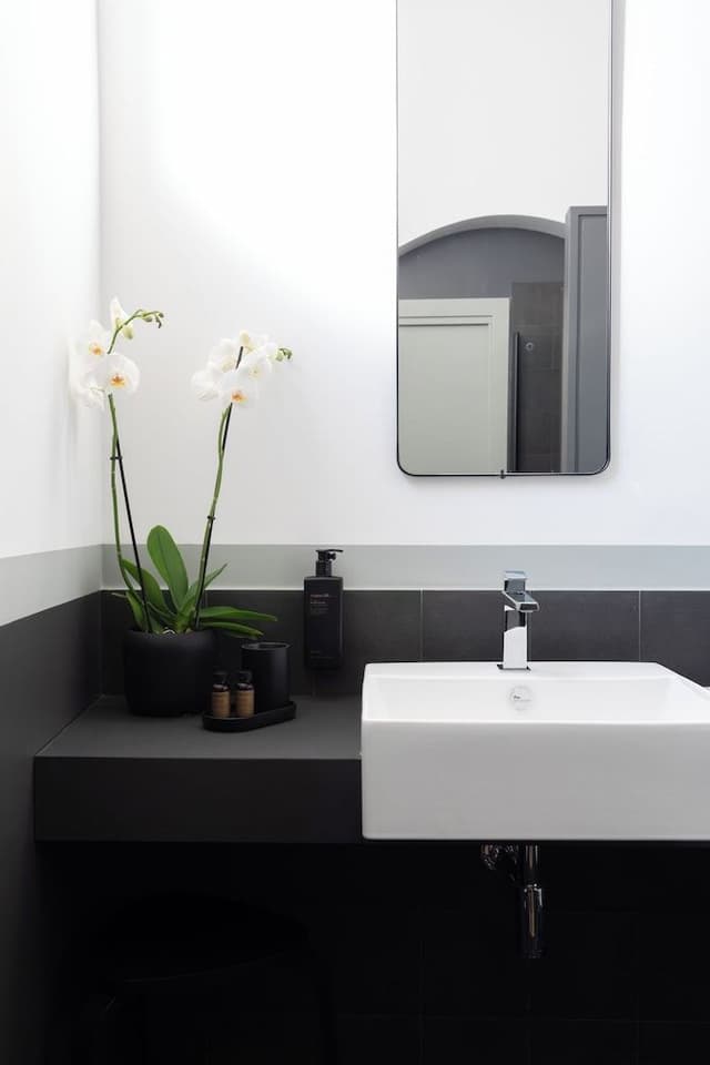 Stunning Rose Trastevere Apartment (Piazza di S. Apollonia 14)