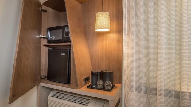 Room, 2 Queen Beds, Balcony, Ocean View