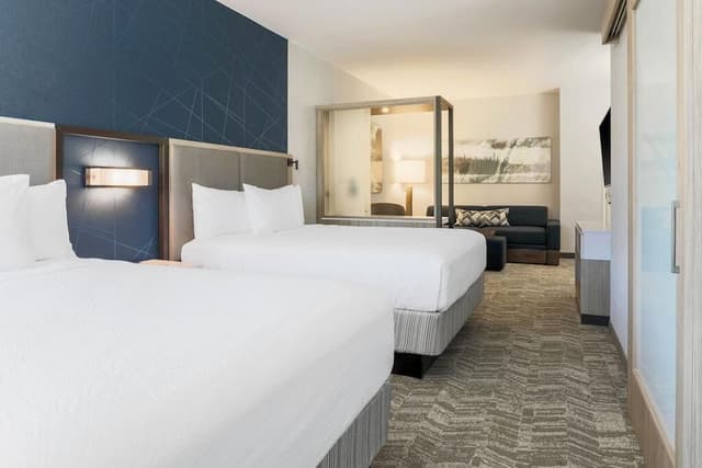 Suite, Multiple Beds, Balcony