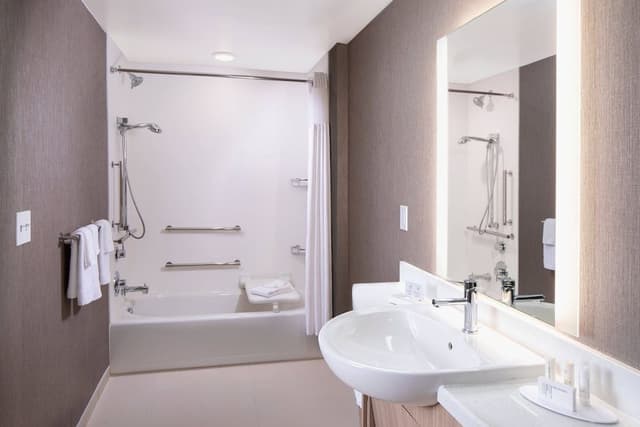 Suite, Multiple Beds, Balcony