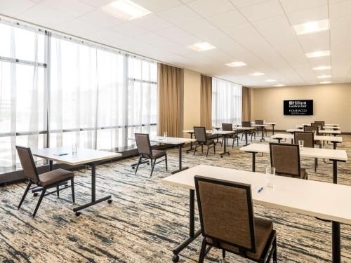 Hilton Garden Inn Toledo Downtown1