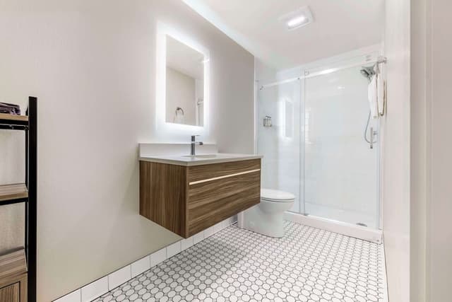 Suite, 1 King Bed, Non Smoking, Kitchen (Living Room, Full Kitchen)