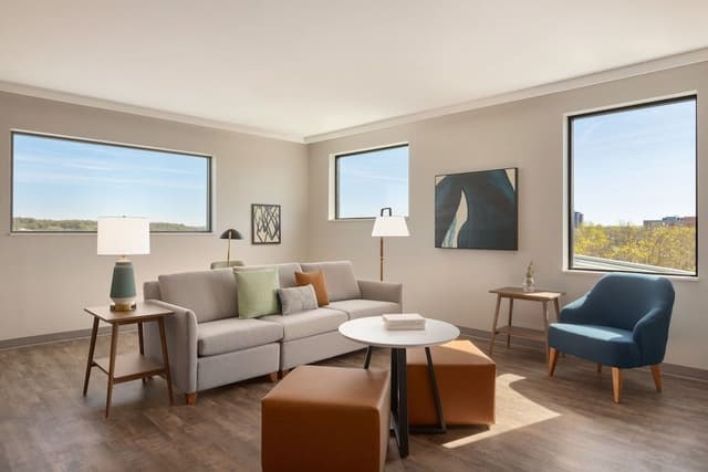 Suite, 2 Bedrooms, Kitchen