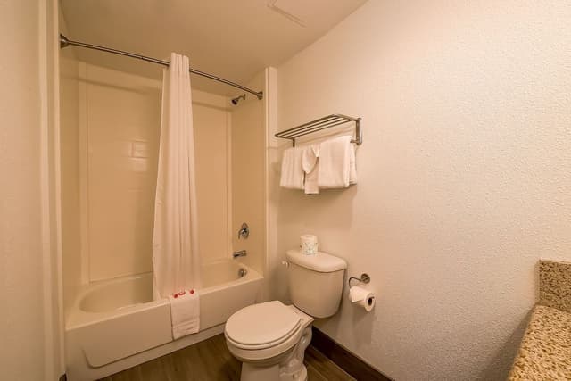 Room, 2 Queen Beds