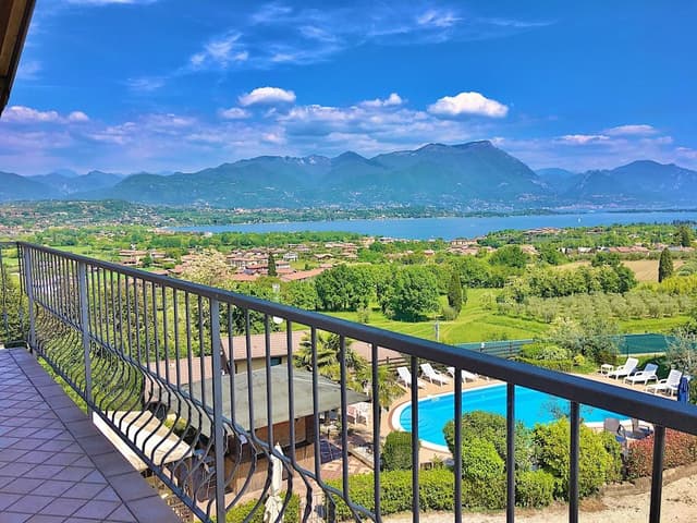 Standard Apartment, 1 Bedroom, Lake View, Poolside