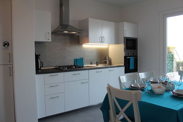 Deluxe Condo, 2 Bedrooms, Lake View, Ground Floor