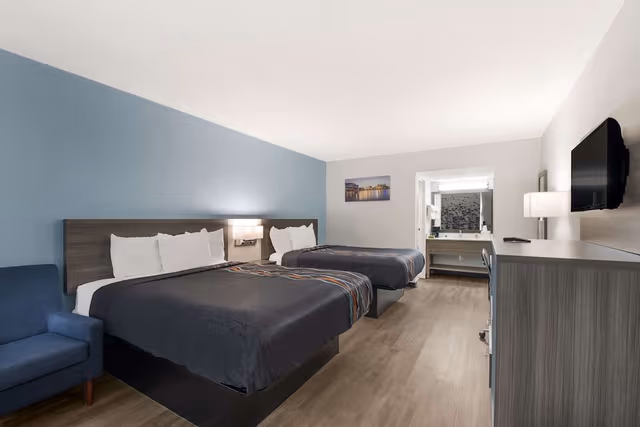 Room, 2 Queen Beds, Non Smoking