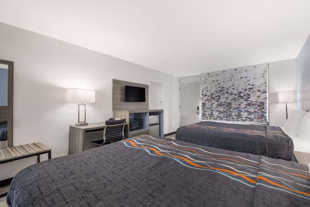 Room, 2 Queen Beds, Non Smoking