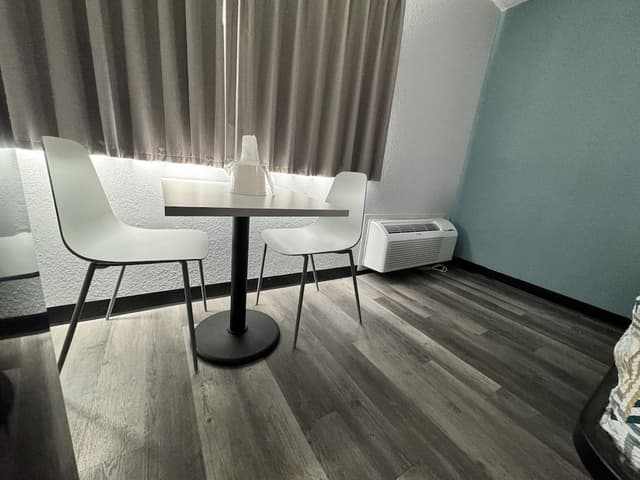 Standard Suite, 2 Queen Beds, Non Smoking, Refrigerator & Microwave