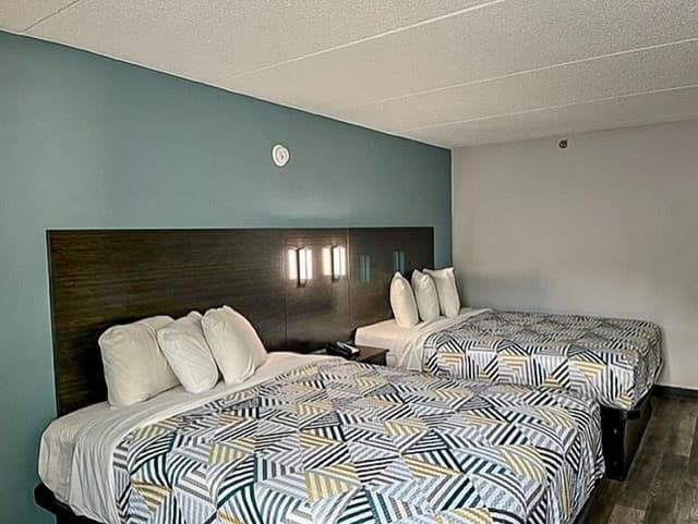 Standard Suite, 2 Queen Beds, Non Smoking, Refrigerator & Microwave