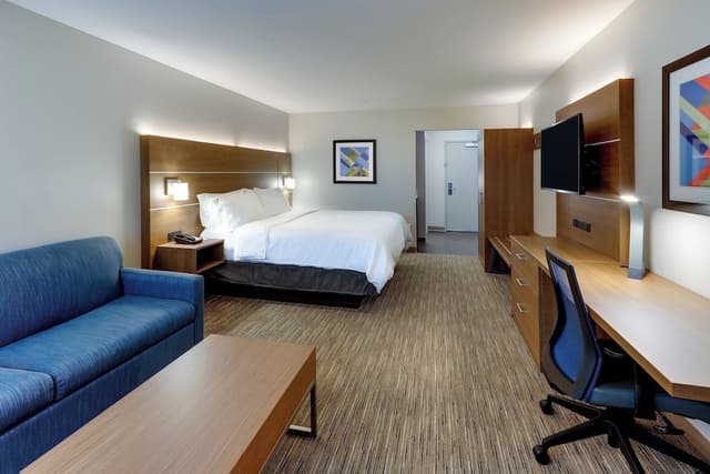 Suite, Accessible, Non Smoking (Communications)