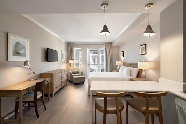 Studio, 1 King Bed (Premier, Residence)