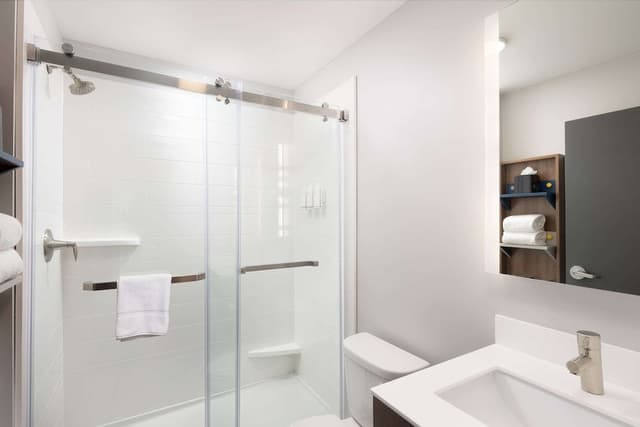 Studio Suite, 1 King Bed, Non Smoking