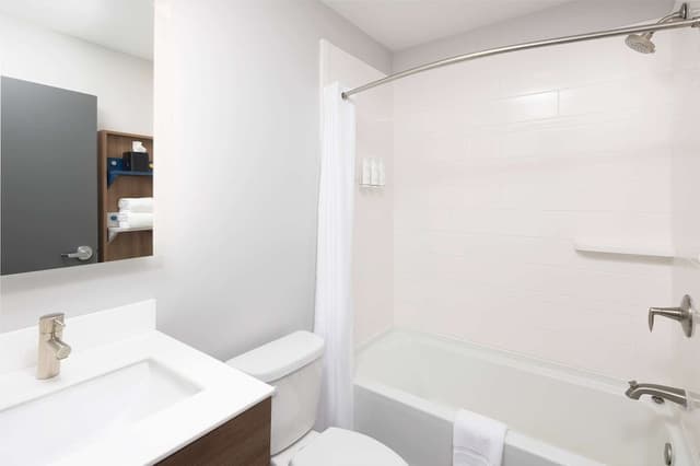 Studio Suite, 1 King Bed, Non Smoking