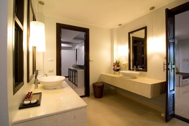 One Bedroom Jacuzzi Villa