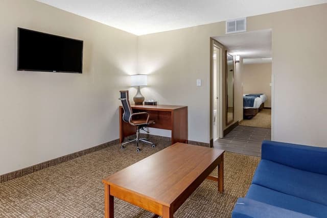 Suite, 2 Queen Beds, Non Smoking