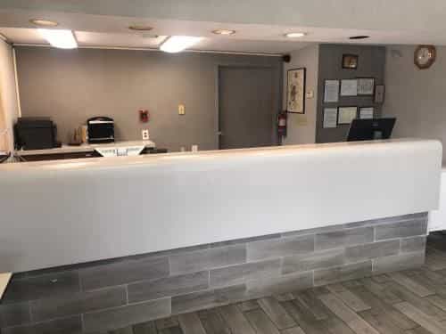 American Inn and Suites