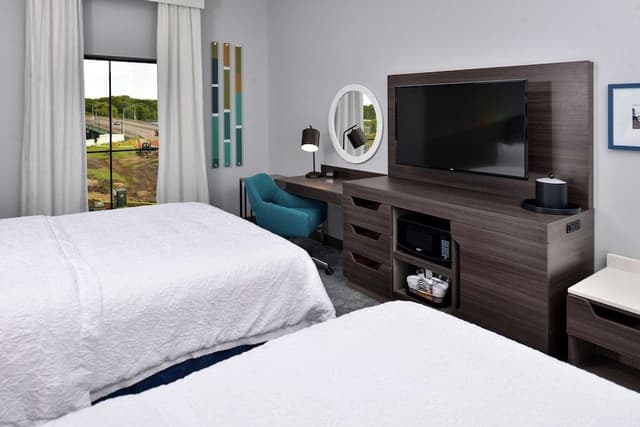 Room, 2 Queen Beds, Refrigerator