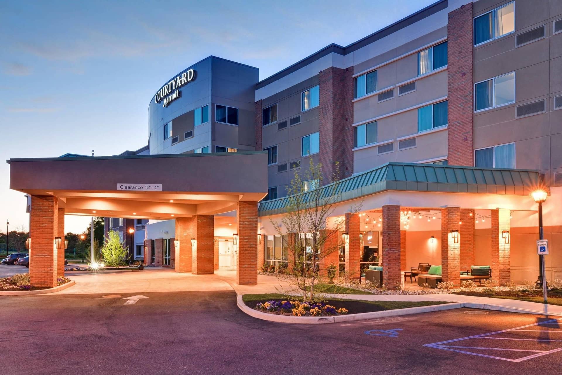 Courtyard by Marriott Long Island Islip/Courthouse Complex Courtyard by Marriott Long Island Islip/Courthouse Complex