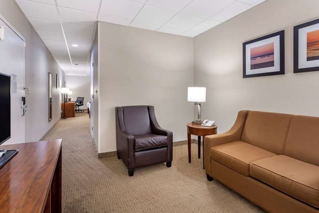 Suite, Multiple Beds, Non Smoking