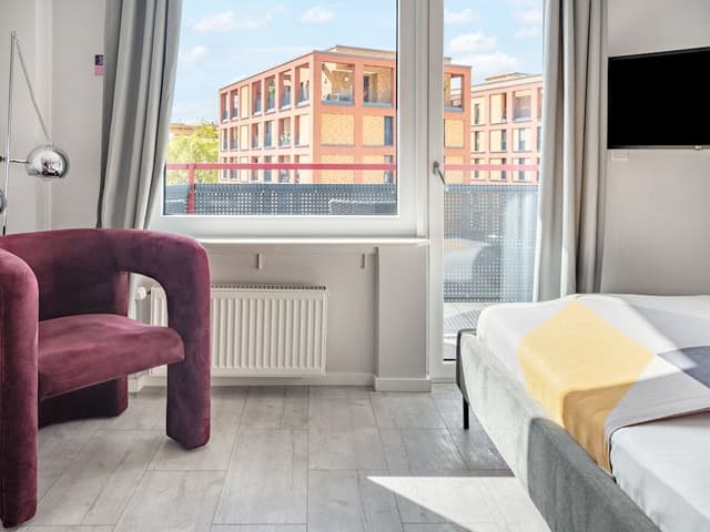 Medium Studio, Balcony, Single Bed
