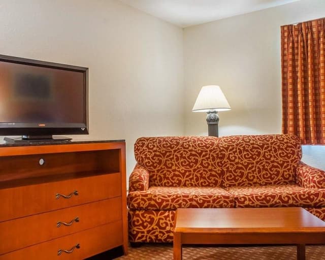 2 Double Beds Nonsmoking