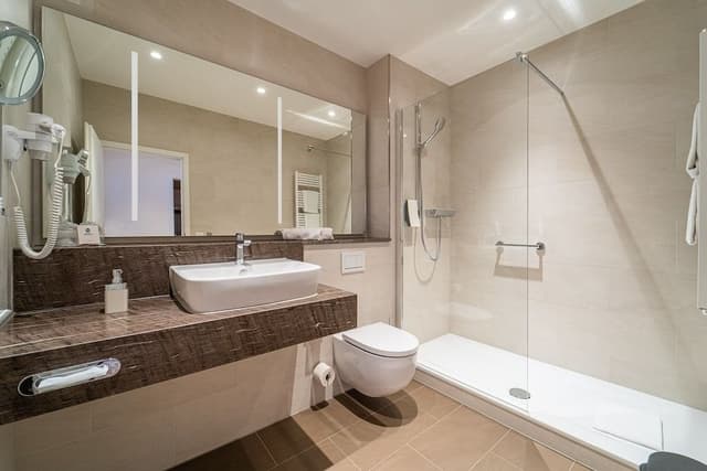 Standard Room, 1 Double Bed, Kitchenette (Converts to 2 Twin Beds)
