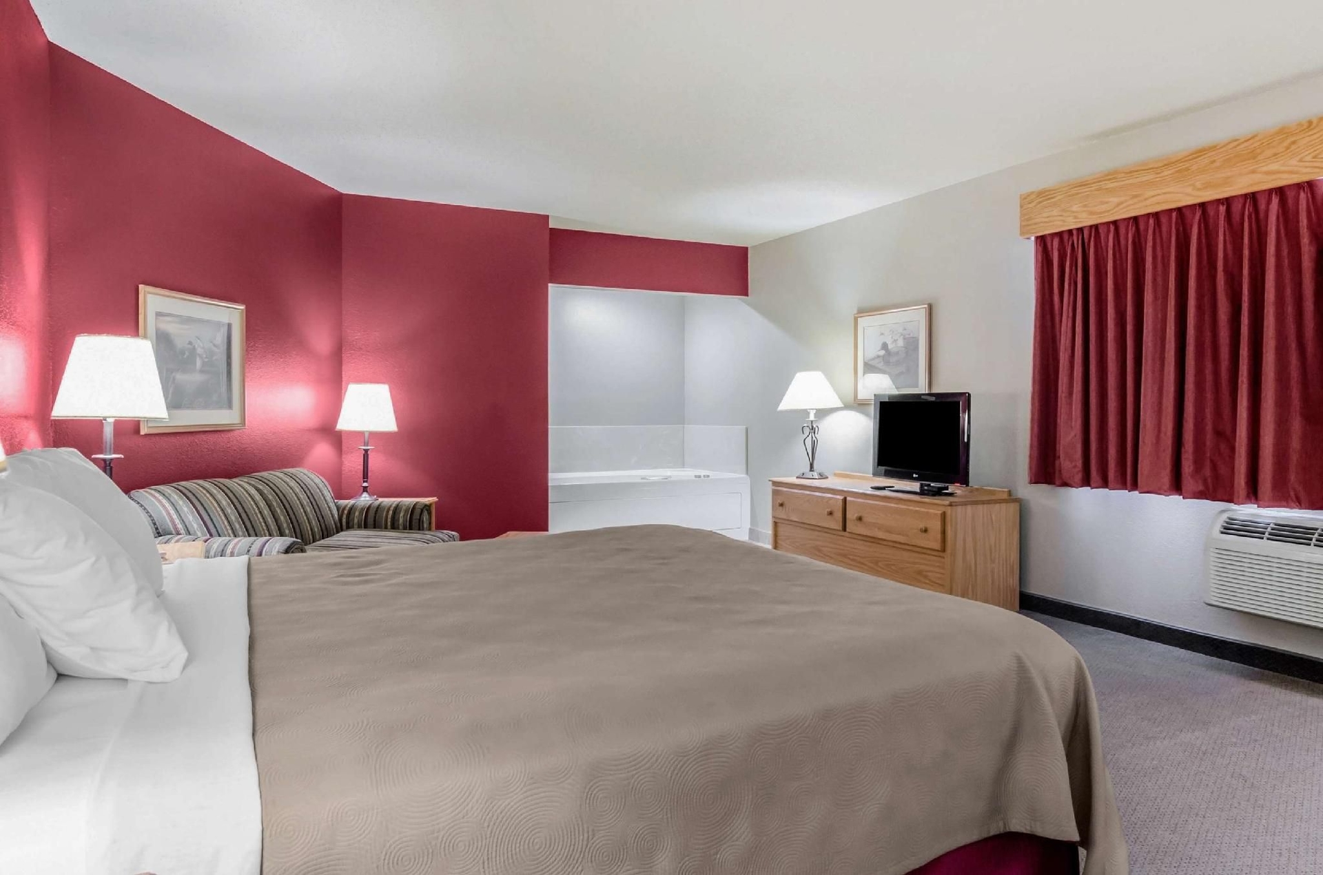 Rodeway Inn4