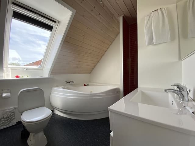 Suite, 1 Bedroom, Jetted Tub