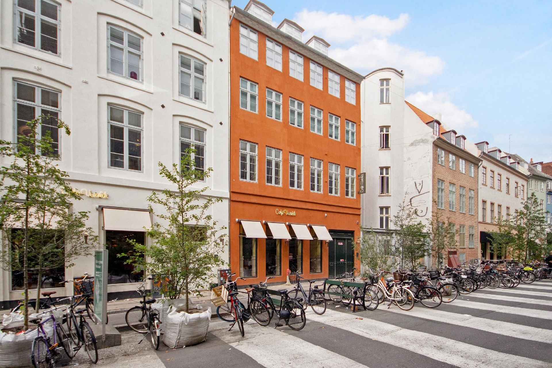 Fantastic bright apartment with a balcony in the heart of Copenhagen0