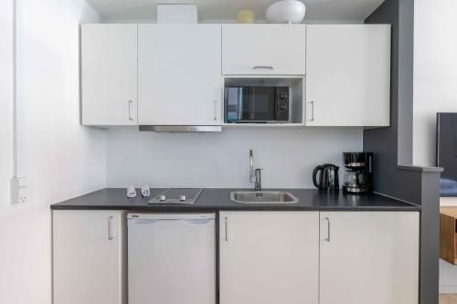 สถานที่พักผ่อนสำหรับคู่รักที่สมบูรณ์แบบในเขตเมือง (Perfect Couples Retreat in Urban Area)4