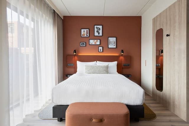 Family Studio, 1 Queen Bed with Sofa bed, Courtyard View