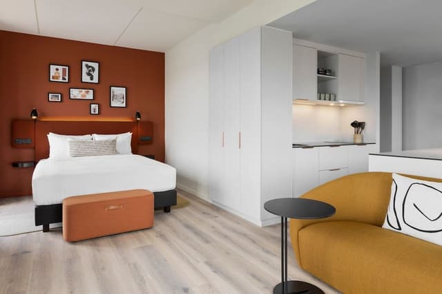 Deluxe Studio, 1 Queen Bed, Sea View