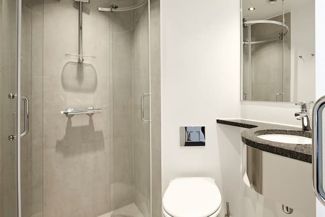 Shared Dormitory, Women only (6)