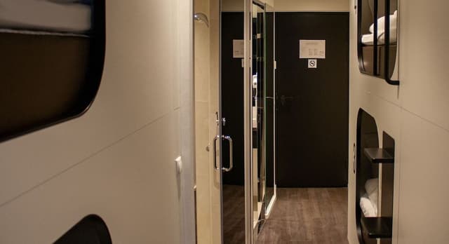 Shared Dormitory, Women only (6)