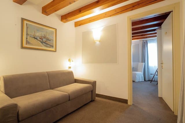 Superior Double or Twin Room, Canal View