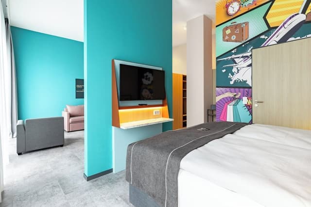 Family Room, Multiple Beds (Family Room)
