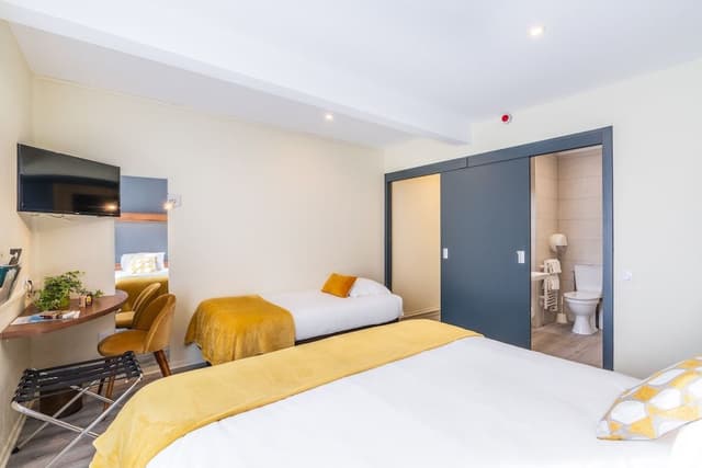 Superior Triple Room, Garden View
