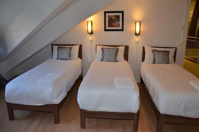 Apartment 6 Adults