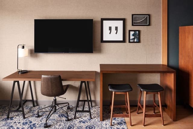 Room, 1 King Bed, Kitchenette
