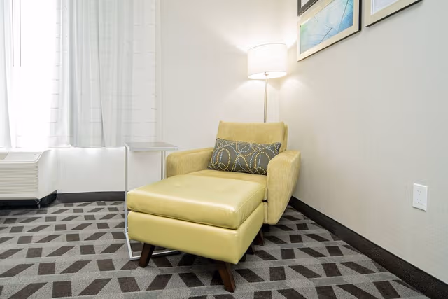Studio, 2 Queen Beds