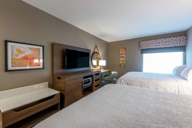 2 QUEEN BEDS STANDARD NON-SMOKING
