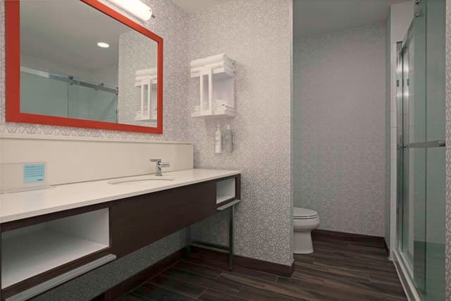 2 QUEEN ROOM FRIDGE AND MICROWAVE