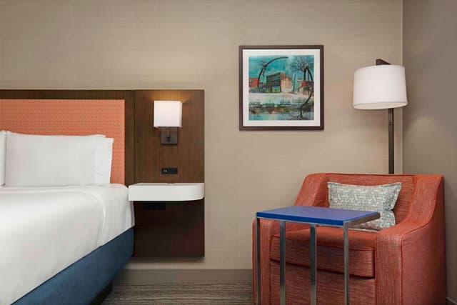 KING ROOM W MICROWAVE AND FRIDGE