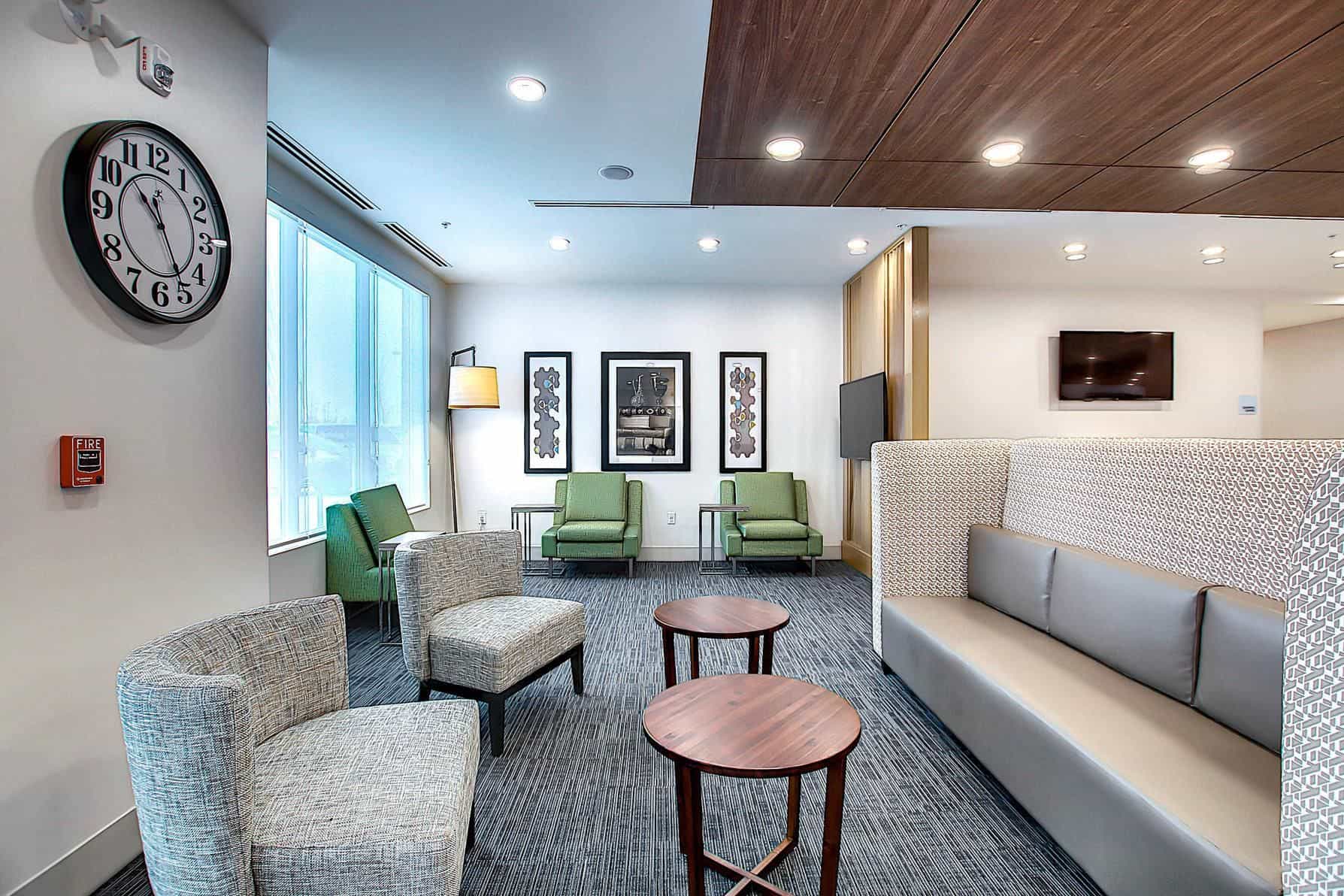 Holiday Inn Express and Suites Calgary Airport Trail NE By IHG