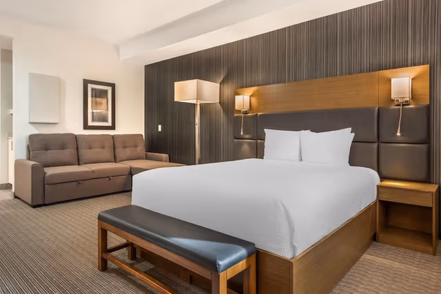 Standard Room, 1 Queen Bed, Accessible, Kitchenette (with Sofa bed) (non-Pet friendly)